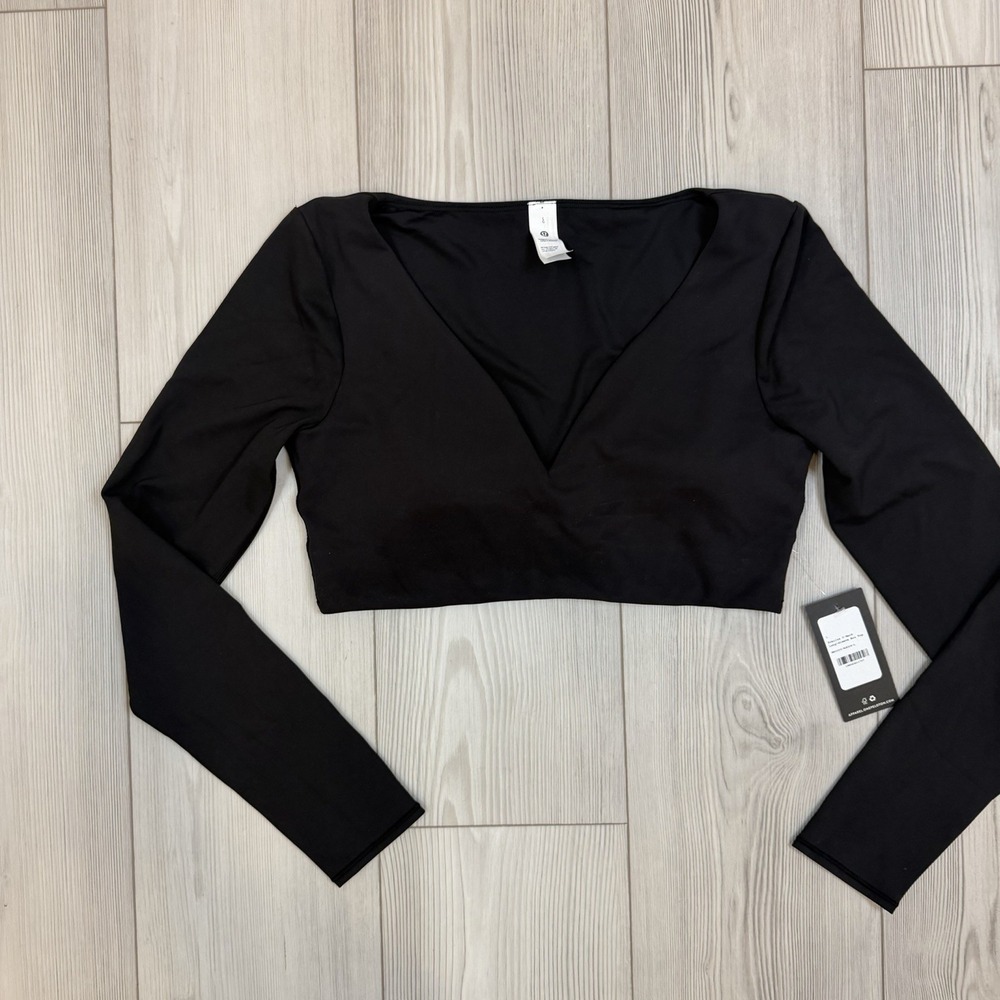 NWT‎ Lululemon X Peloton Everlux V-neck Long Sleeve Bra Cropped Top Large Black - Picture 2 of 9